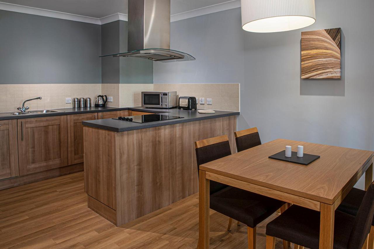 סירנססטר De Vere Cotswold Water Park Apartments מראה חיצוני תמונה