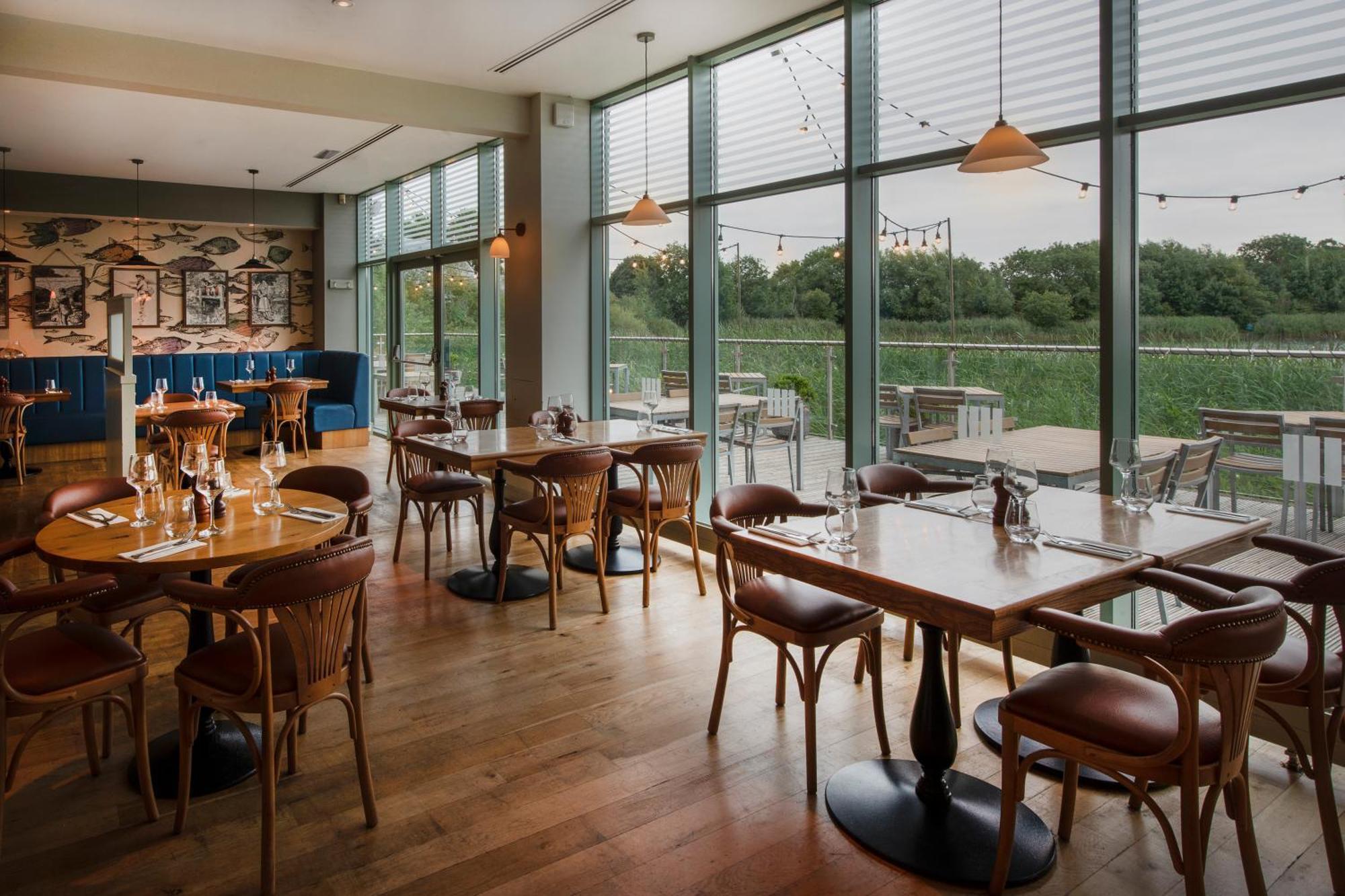 סירנססטר De Vere Cotswold Water Park Apartments מראה חיצוני תמונה